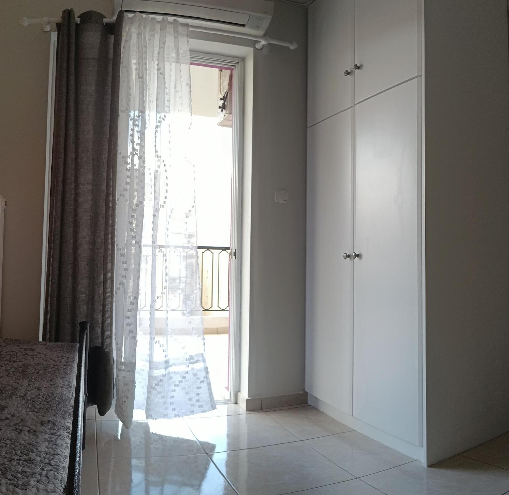 Demy'S Apartments Kardítsa Esterno foto